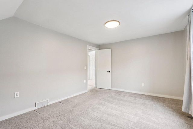 S73W17268 Lake DRIVE, Muskego, WI 53150