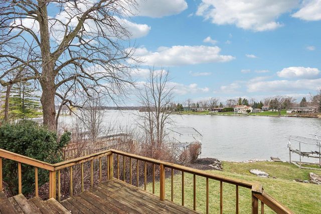 S73W17268 Lake DRIVE, Muskego, WI 53150
