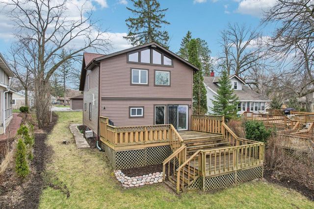 S73W17268 Lake DRIVE, Muskego, WI 53150
