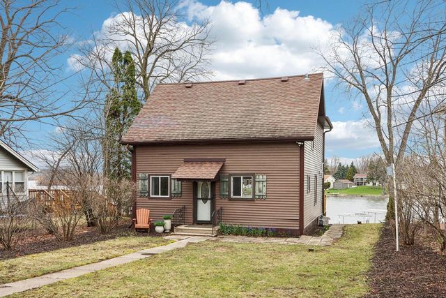 S73W17268 Lake DRIVE, Muskego, WI 53150