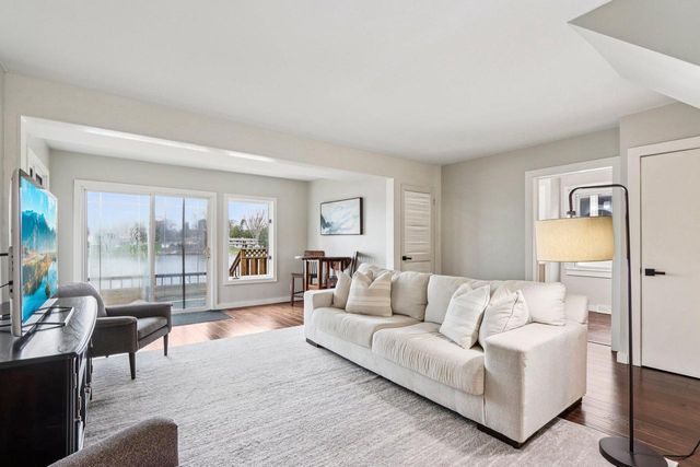 S73W17268 Lake DRIVE, Muskego, WI 53150