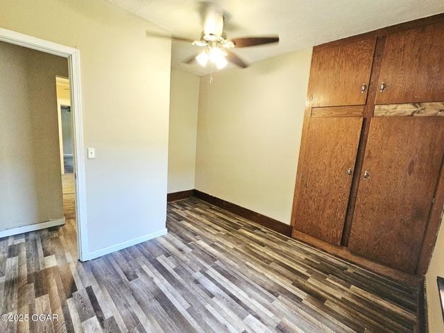 425 E 21st Street, Baxter Springs, KS 66713