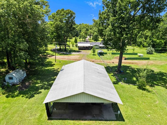 325 County Road 1081, Carthage, TX 75633