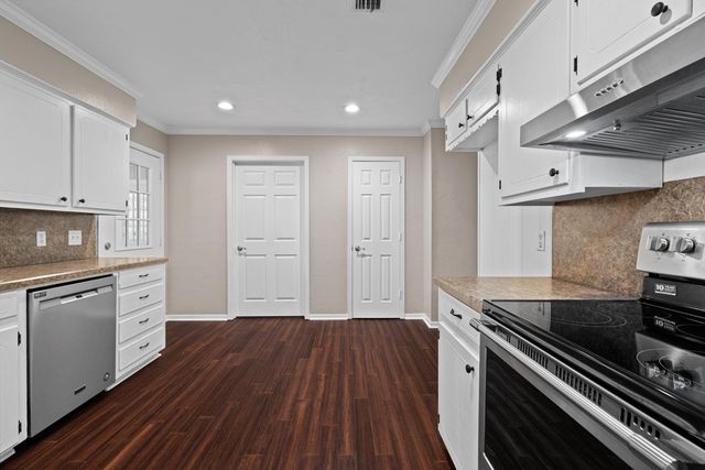 325 County Road 1081, Carthage, TX 75633