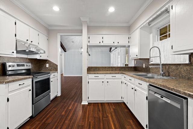 325 County Road 1081, Carthage, TX 75633