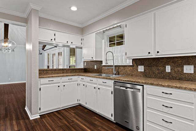 325 County Road 1081, Carthage, TX 75633