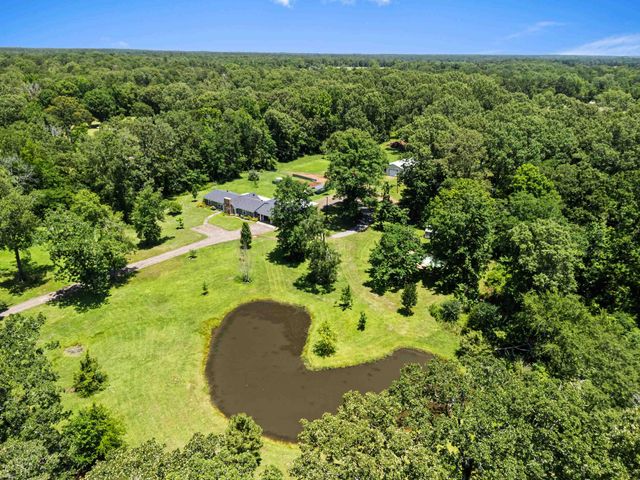 325 County Road 1081, Carthage, TX 75633