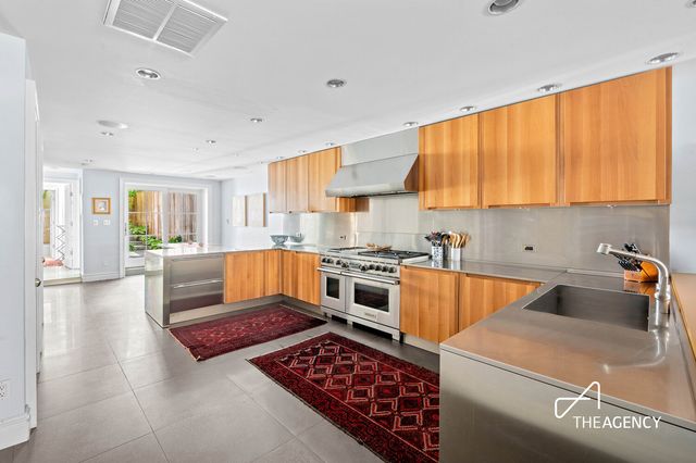 131 W 95TH Street, New York City, NY 10025