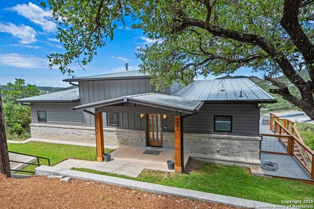 1053 Ledge Path, Canyon Lake, TX 78133
