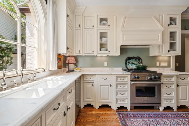 3519 Woodmont Blvd, Nashville, TN 37215
