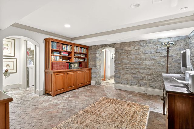 3519 Woodmont Blvd, Nashville, TN 37215