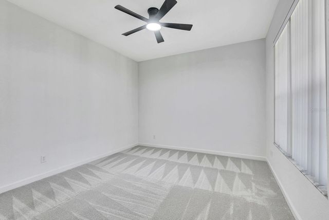 5035 LAKESCENE PLACE, Sarasota, FL 34243