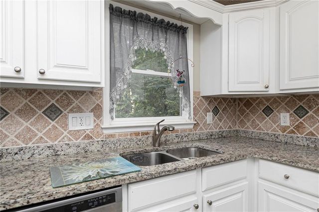 844 Hardy Circle, Dallas, GA 30157