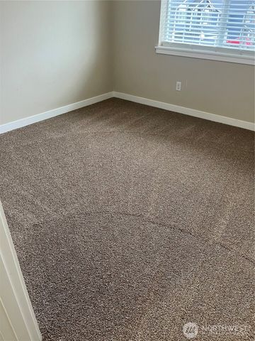 20511 12th Avenue Ct E, Spanaway, WA 98387