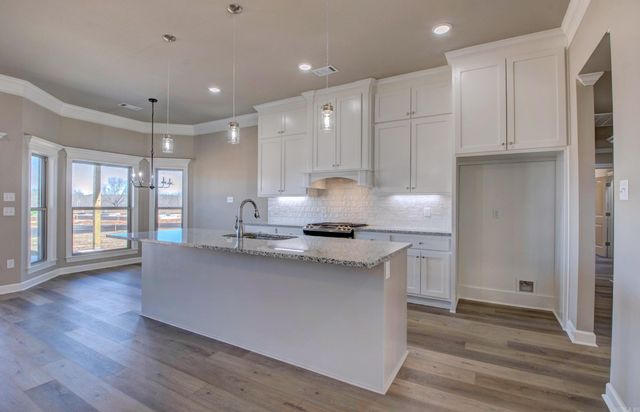 606 Corondelet Lane, Maumelle, AR 72113