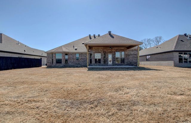606 Corondelet Lane, Maumelle, AR 72113
