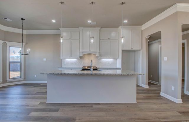 606 Corondelet Lane, Maumelle, AR 72113