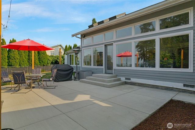 980 Marshall Drive, Camano Island, WA 98282