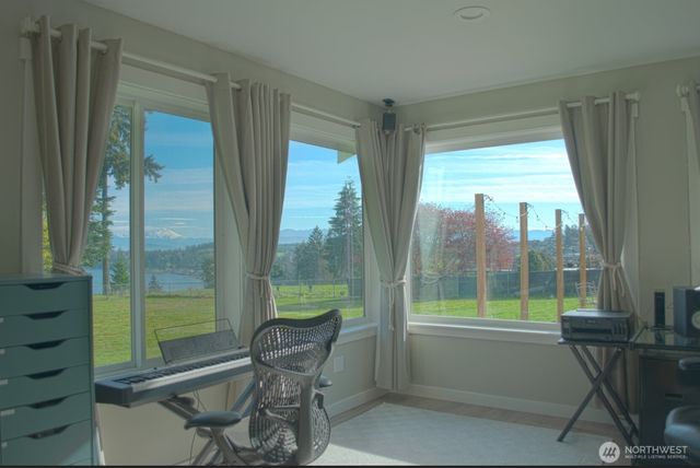 980 Marshall Drive, Camano Island, WA 98282