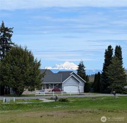 980 Marshall Drive, Camano Island, WA 98282