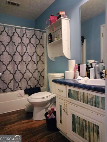 9439 Whaleys Lake Lane, Jonesboro, GA 30238