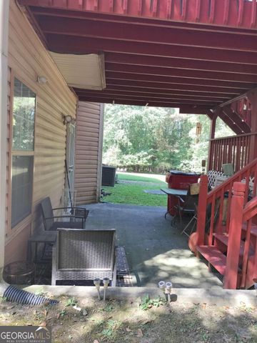 9439 Whaleys Lake Lane, Jonesboro, GA 30238