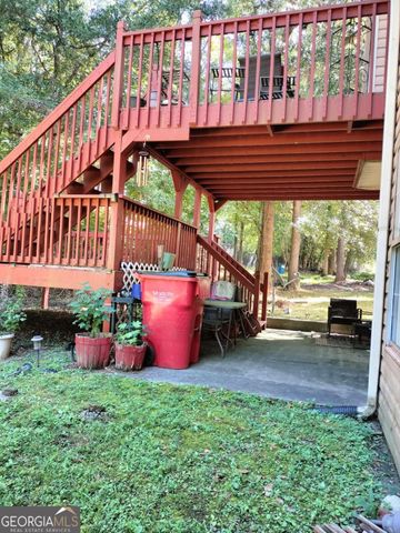 9439 Whaleys Lake Lane, Jonesboro, GA 30238