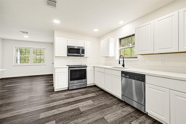 1711 Big Horn Drive, Houston, TX 77090