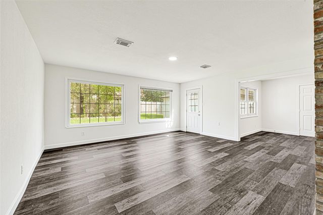 1711 Big Horn Drive, Houston, TX 77090