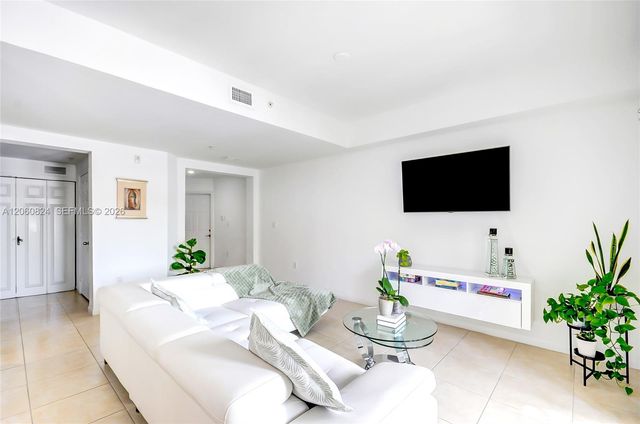 11403 NW 89th Street 217, Doral, FL 33178