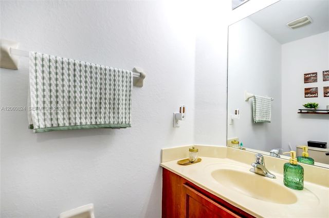 11403 NW 89th Street 217, Doral, FL 33178