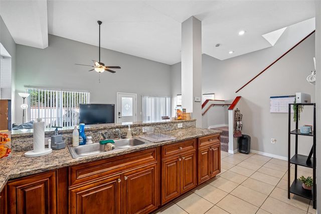 9419 CITRUS GLEN PLACE, Tampa, FL 33618