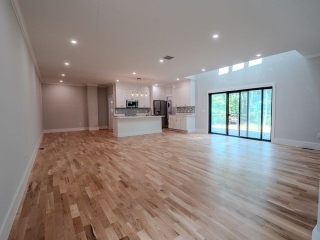 76 Center St. A, Plympton, MA 02367