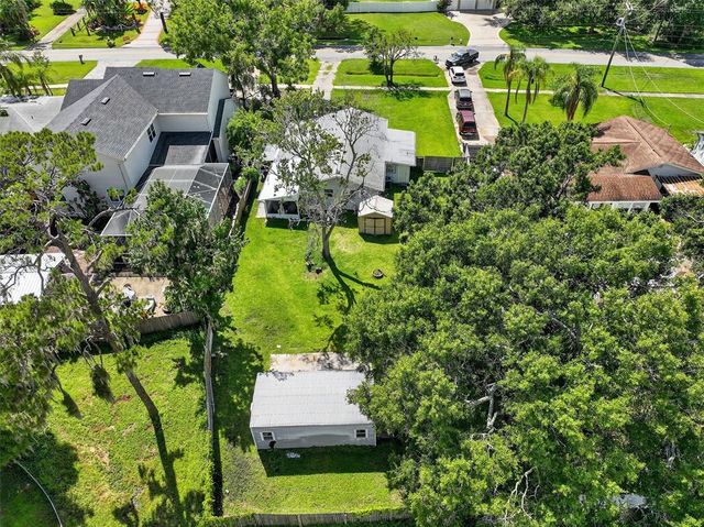 605 SHORE DRIVE E, Oldsmar, FL 34677