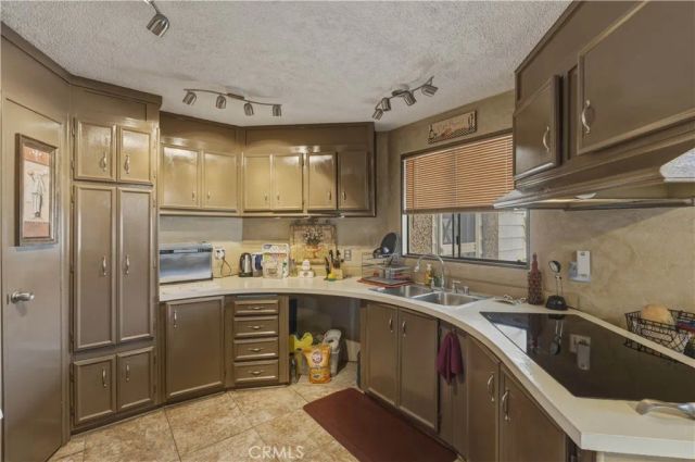 655 E Main 98, San Jacinto, CA 92583