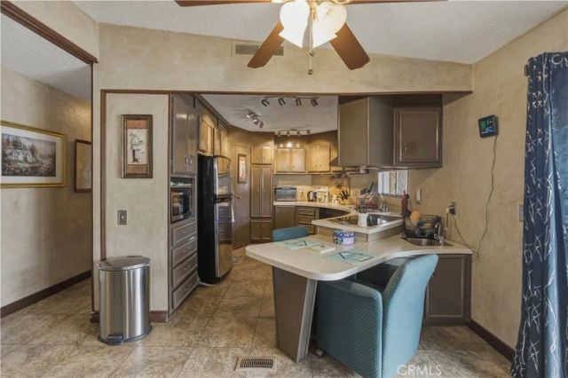 655 E Main 98, San Jacinto, CA 92583