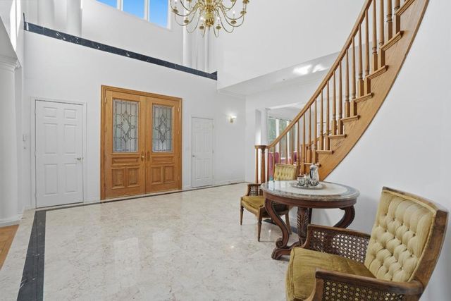 544 Sunset Way, Redwood City, CA 94062