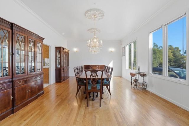 544 Sunset Way, Redwood City, CA 94062