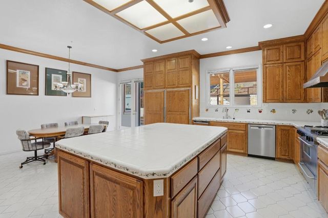 544 Sunset Way, Redwood City, CA 94062