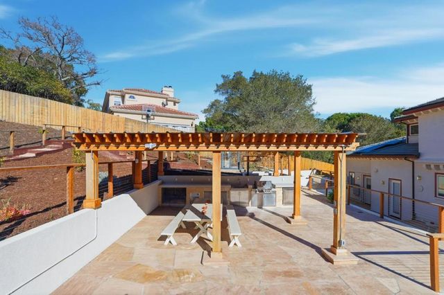 544 Sunset Way, Redwood City, CA 94062