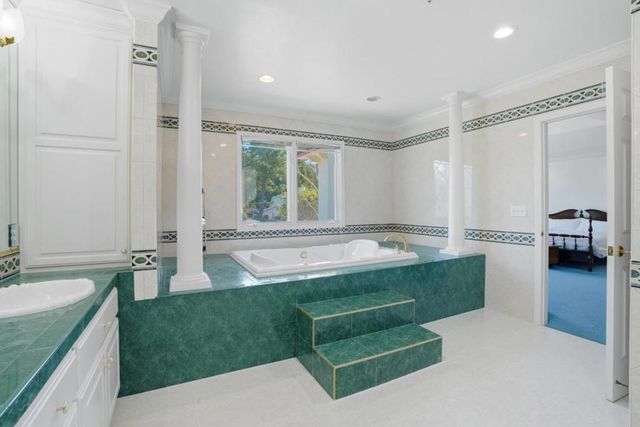 544 Sunset Way, Redwood City, CA 94062