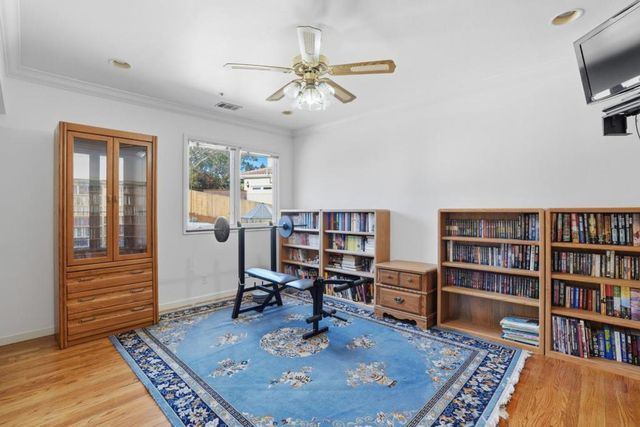 544 Sunset Way, Redwood City, CA 94062