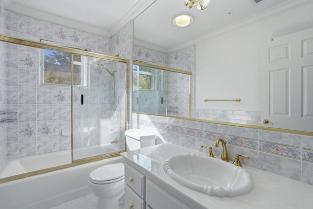 544 Sunset Way, Redwood City, CA 94062