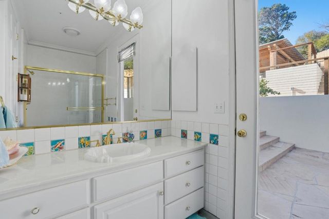 544 Sunset Way, Redwood City, CA 94062