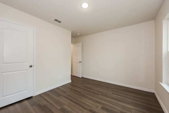 172 Westview Drive, Gun Barrel City, TX 75156