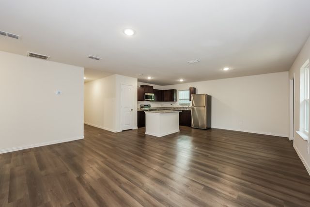 172 Westview Drive, Gun Barrel City, TX 75156