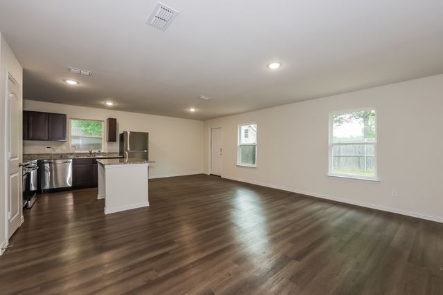172 Westview Drive, Gun Barrel City, TX 75156