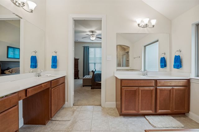2810 Green Circle Drive, Mansfield, TX 76063