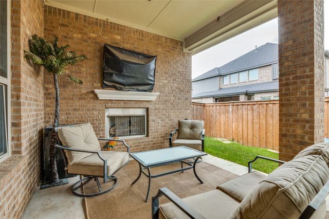 2810 Green Circle Drive, Mansfield, TX 76063