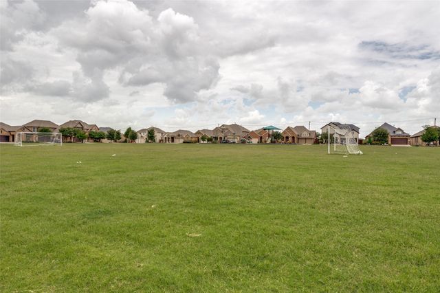 2810 Green Circle Drive, Mansfield, TX 76063